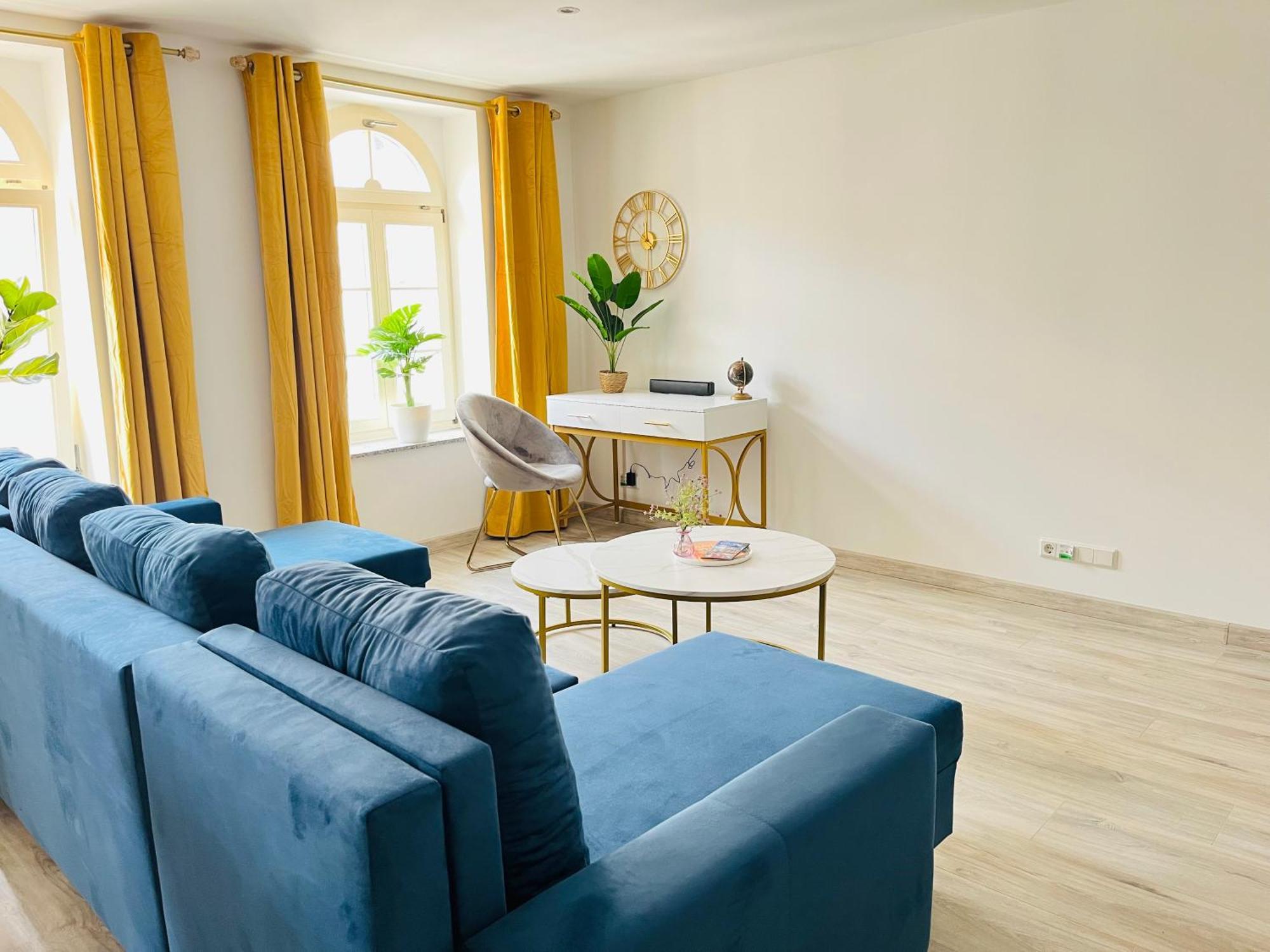 Filmap-Charmant-Modern-Zentral-Balkon-Beamer-Spieletisch Gorlitz Bagian luar foto