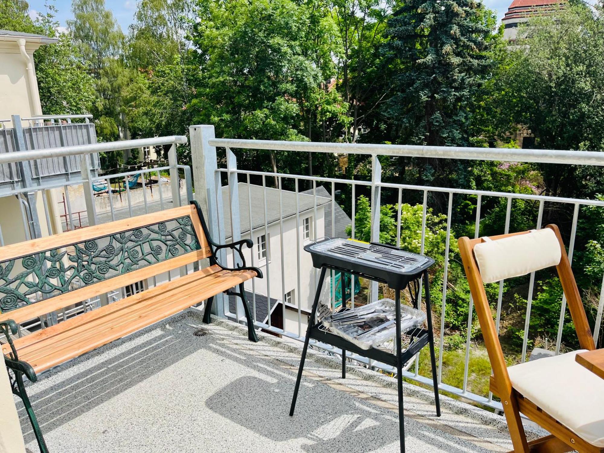 Filmap-Charmant-Modern-Zentral-Balkon-Beamer-Spieletisch Gorlitz Bagian luar foto